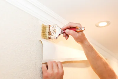 Pose de papier peint à Unzent — revêtements muraux et toiles de verre